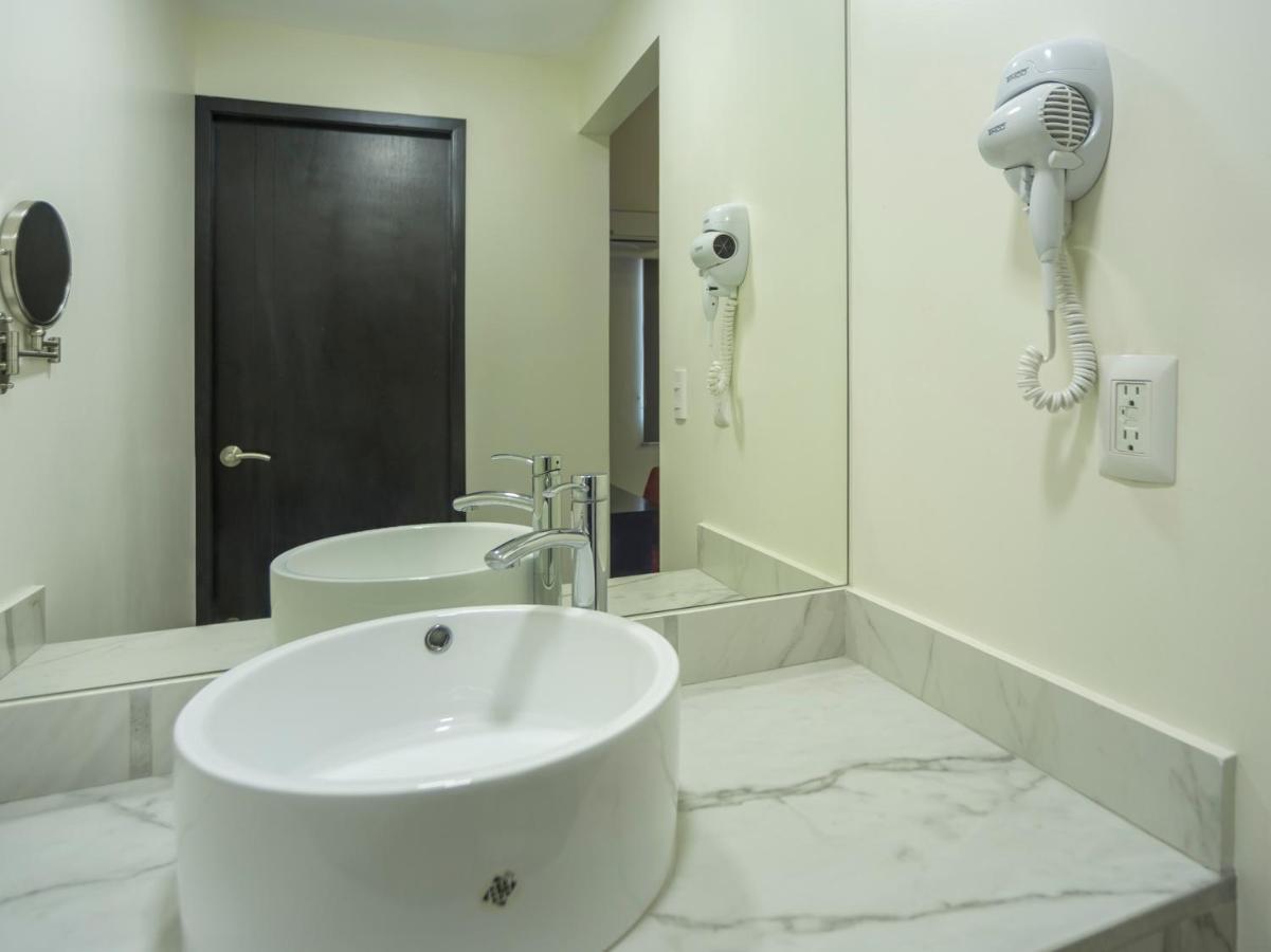 Smart Hotel Монтеррей Екстер'єр фото