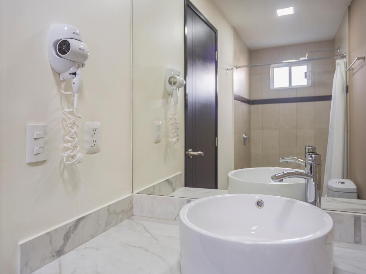 Smart Hotel Монтеррей Екстер'єр фото